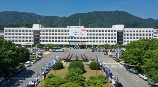 경상남도는 4일 ‘동부경남 첨단산업 육성전략’ 브리핑을 통해 미래 모빌리티·스마트물류·바이오메디컬·수소·나노융합·창업 등 6대 분야를 중심으로 동부경남의 새로운 성장동력을 마련하겠다고 밝혔다. [경상남도 제공]