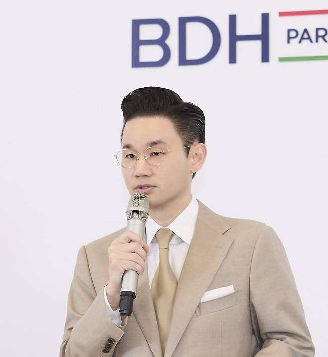 배동현 BHD재단 이사장이 IPC 위원장 선거 최종 후보로 선정됐다. 앤드류 파슨스 현 회장과 배 후보가 차기 위원장 선거는 다음달 27일 서울총회에서 진행된다. 사진제공｜대한장애인체육회