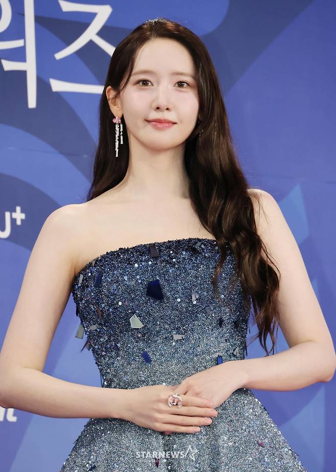 배우 임윤아가 18일 오후 인천광역시 중구 파라다이스시티 크로마에서 진행된 제4회 청룡시리즈어워즈 레드카펫 & 포토월 행사에 참석해 포즈를 취하고 있다. /2025.07.18 /사진=이동훈 photoguy@