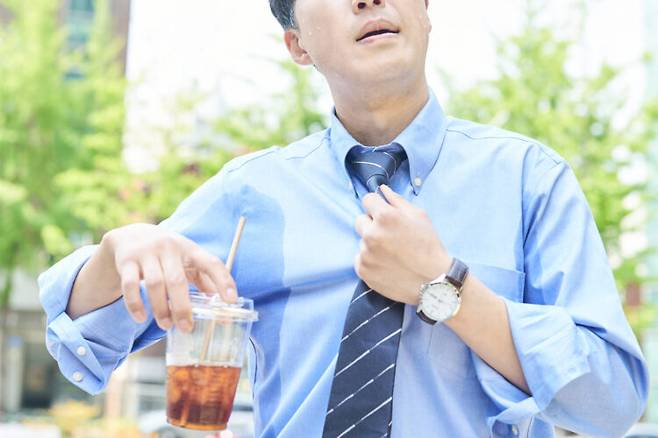 폭염이 단순한 불쾌감을 넘어 인간의 노화까지 앞당길 수 있다는 연구 결과가 나왔다. [사진=게티이지뱅크]