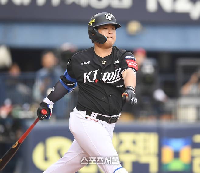 KT 강백호가 타격에 임하고 있다. 잠실 | 최승섭기자 thunder@sportsseoul.com