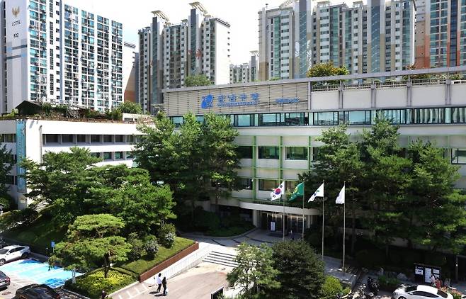 강남구청사 전경. 강남구 제공