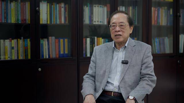 KBS 다큐 인사이트 '인재전쟁' 1부 중 야오치즈 칭화대 교수 인터뷰 장면. KBS 제공