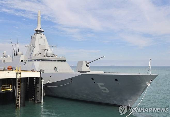 일본 모가미형 호위함. 교도 AP 연합
