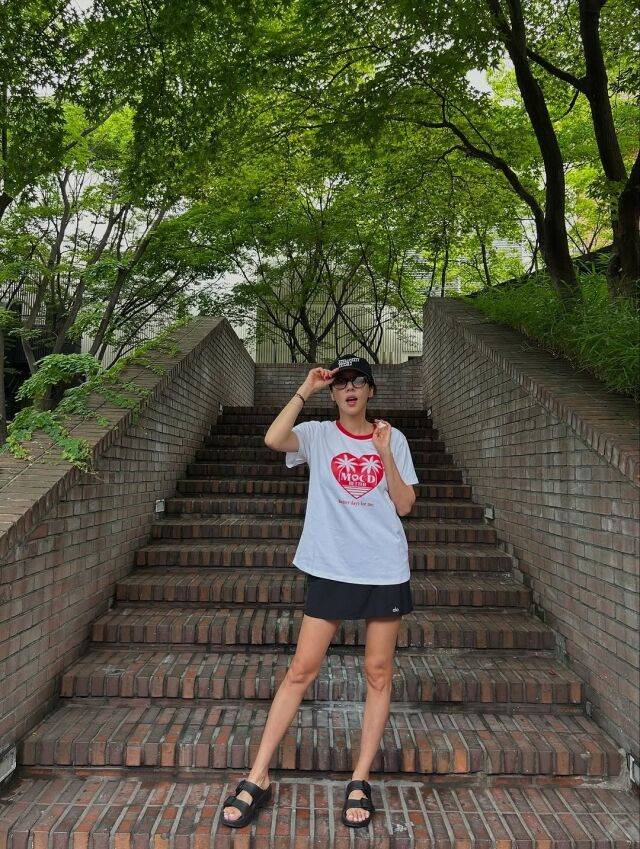 가수 겸 배우 손담비. /손담비 소셜미디어