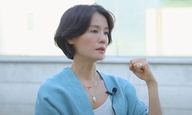 배우 김지호. 유튜브 채널 ‘지금백지연’ 캡처