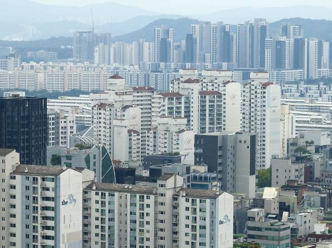 지난 3일 서울 시내 아파트 단지 모습. 연합뉴스