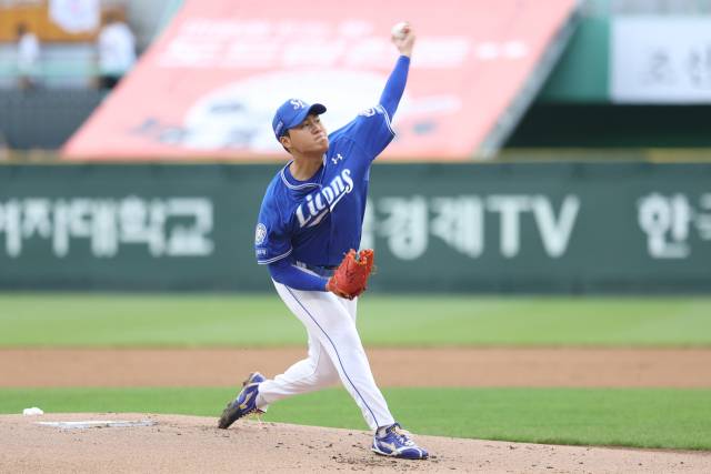 삼성 라이온즈의 이승현이 6일 인천에서 열린 SSG 랜더스와의 경기에 선발 등판해 역투하고 있다. 삼성 제공