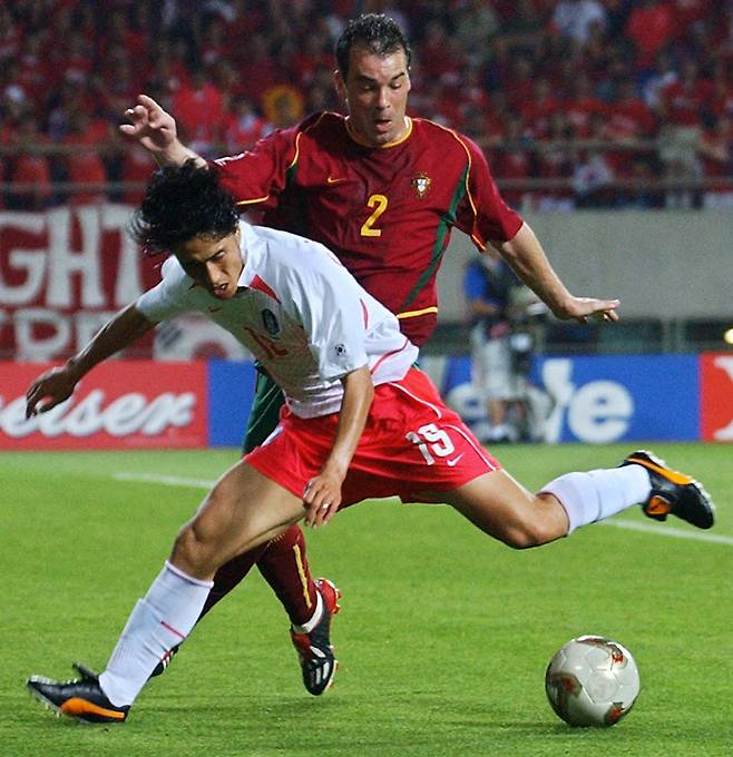 2002 한일 월드컵서 한국과 맞대결 중인 조르주 코스타. 사진=AFPBB NEWS