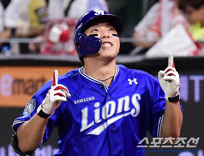 5일 인천 SSG랜더스필드에서 열린 SSG와 삼성의 경기. 8회 투런홈런을 날린 삼성 김영웅. 인천=송정헌 기자songs@sportschosun.com/2025.08.05/