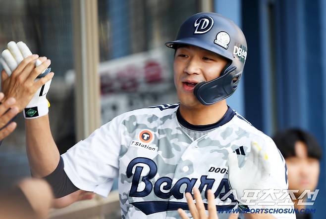 6일 잠실구장에서 열린 두산 베어스와 롯데 자이언츠의 경기. 2회말 1사 두산 김대한이 솔로포를 날린 뒤 환호하고 있다. 잠실=박재만 기자 pjm@sportschosun.com/2025.06.06/