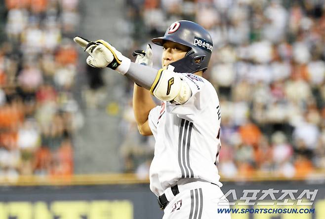 23일 잠실구장에서 열린 두산 베어스와 한화 이글스의 경기. 4회말 1사 2.3루 두산 김대한이 적시타를 날린 뒤 환호하고 있다. 잠실=박재만 기자 pjm@sportschosun.com/2025.07.23/
