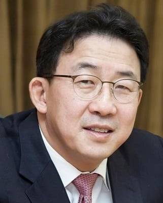 안동현 서울대학교 경제학부 교수