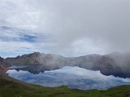 백두산 천지의 웅장한 모습. [사진=평화공감 포럼]