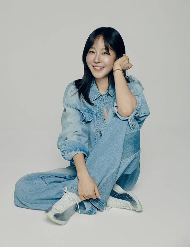 KBS 드라마 ‘독수리 5형제를 부탁해!’의 주체적 여성 마광숙 역으로 크게 사랑받은 엄지원.    ABM컴퍼니 제공