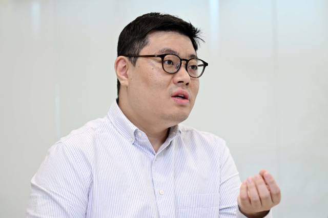 이수환 피에프씨테크놀로지스(PFCT) 대표가 6일 서울 서초구 PFCT 본사에서 서울경제신문과 인터뷰를 진행하고 있다. 조태형 기자