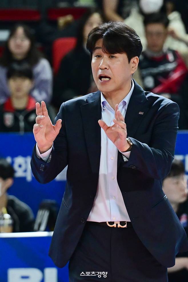 도로공사 김종민 감독. KOVO 제공