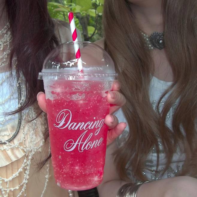 키키 디지털 싱글 '댄싱 얼론' 발매 디지털 커버/사진제공=스타쉽엔터테인먼트