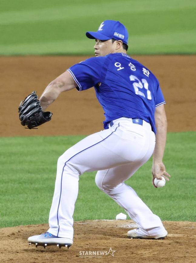 지난 7월 2일 잠실 두산전에서 역투하던 오승환의 모습. /사진=김진경 대기자