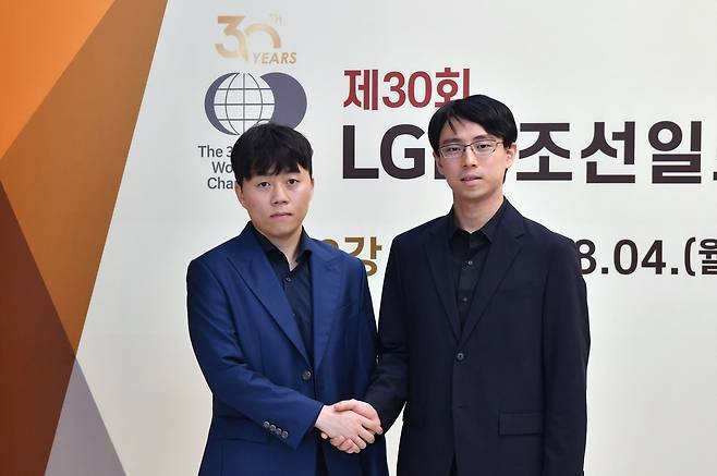 신민준 9단과 이치리키 료 9단이 LG배 결승에서 맞붙는다. [한국기원 제공. 재판매 및 DB 금지]