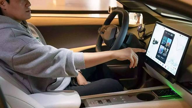 현대차의 차세대 인포테인먼트 시스템 플레오스 커넥트