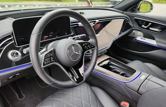 벤츠 ‘E 450 4MATIC 익스클루시브’ 내부 (사진=이배운 기자)