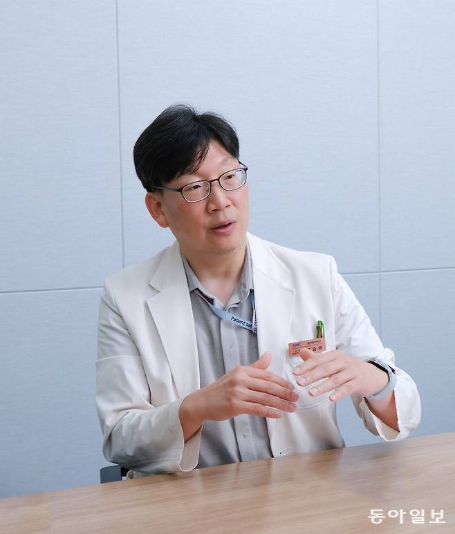 김승태 삼성서울병원 혈액종양내과 교수는 “이제는 적극적인 치료를 통해 대장암 4기 환자도 완치를 기대할 수 있게 됐다”라고 말했다. 홍은심 기자