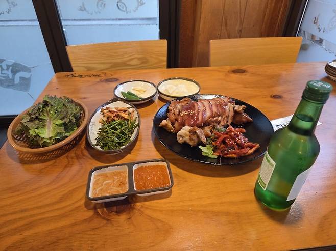 온라인 커뮤니티 에펨코리아에 A씨가 올린 음식 사진. 3만4000원을 결제하고 받은 양이라고 주장했다./사진=온라인 커뮤니티 화면캡쳐.