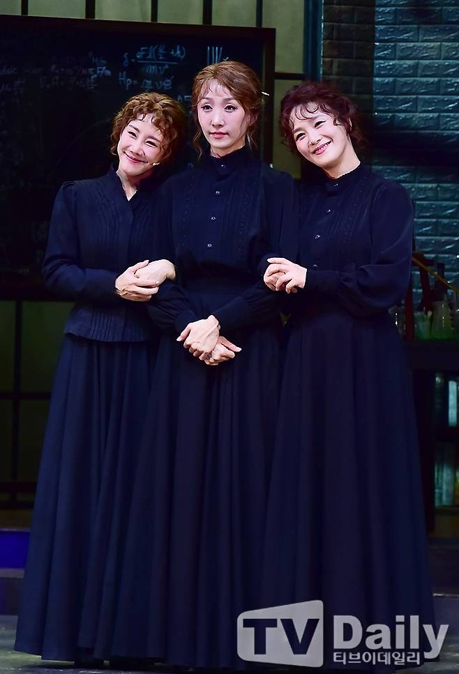 마리 퀴리, 김소향 김려원 박혜나