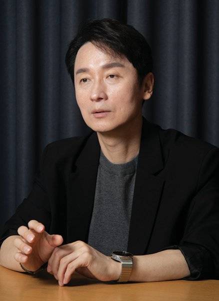 ‘휴머노이드’ 저자 김상균 경희대 교수. 조영철 기자