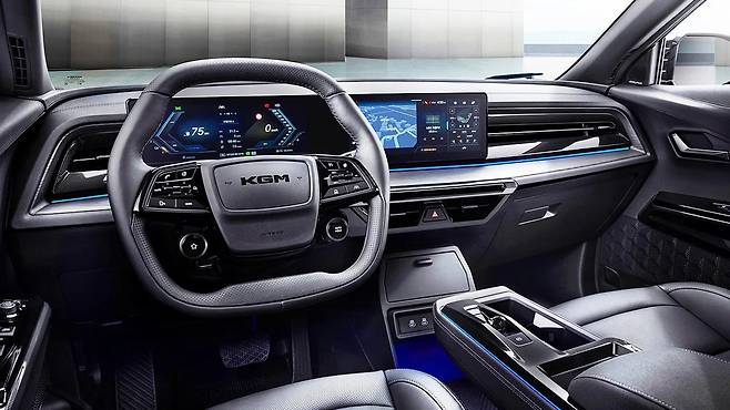 KGM 액티언 하이브리드 실내