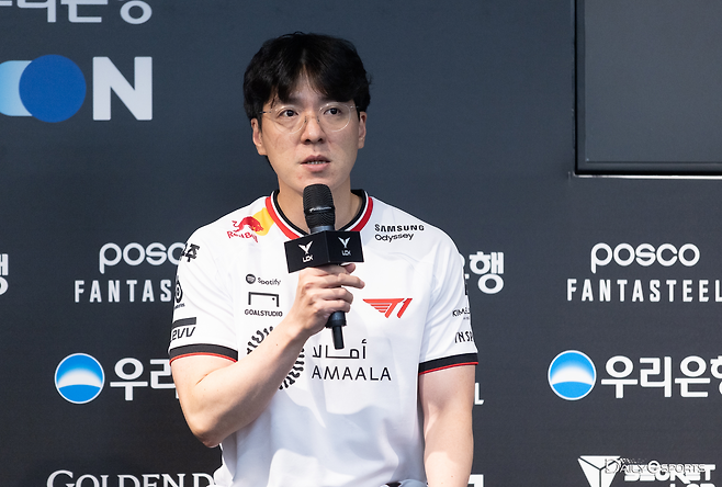 T1 '꼬마' 김정균 감독