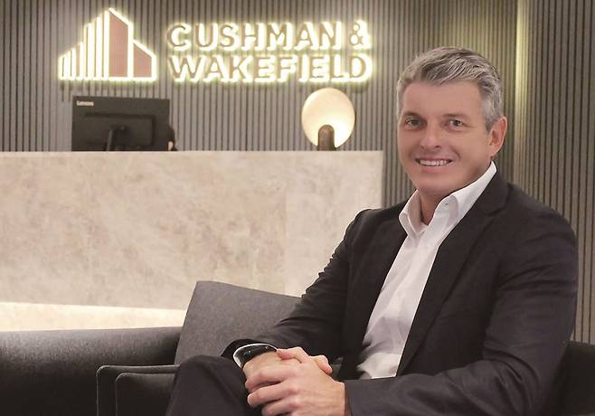 톰 깁슨 쿠시먼앤드웨이크필드 APAC &  EMEA PDS 및 지속 가능성 부문 대표 - 뉴사우스웨일스대 건설경영학, 전 쿠시먼앤드웨이크필드 PDS APAC 책임자 /사진 쿠시먼앤드웨이크필드