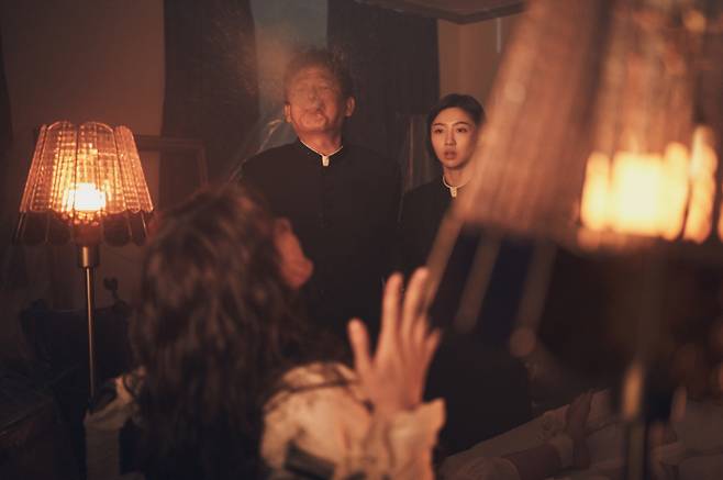 영화 ‘악마가 이사왔다’ 스틸. CJ ENM 제공