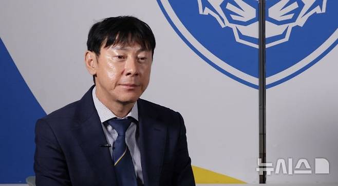 [서울=뉴시스] 프로축구 K리그1 울산 HD에 부임한 신태용 감독. (사진=울산 HD 제공)