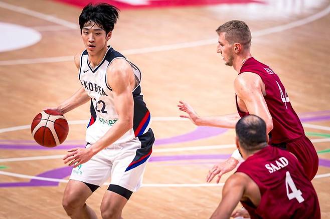 [서울=뉴시스] 한국 남자 농구 대표팀의 여준석. (사진=FIBA 홈페이지 캡처) *재판매 및 DB 금지