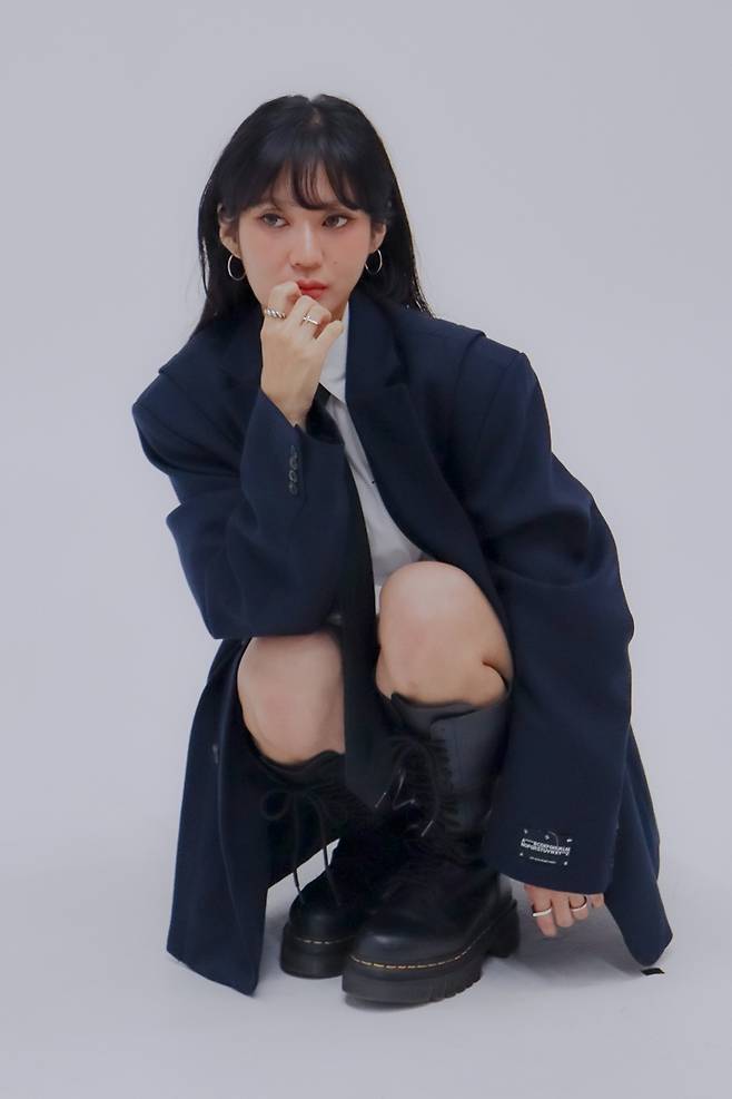 스튜디오 마음씨의 첫 소속 가수 비올라. 스튜디오 마음씨 제공