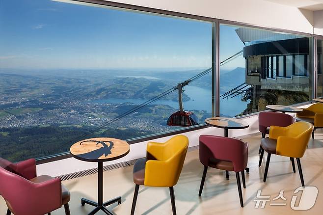 1000㎡ 규모의 테라스(스위스관광청 제공)