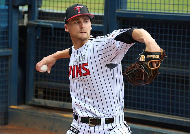 톨허스트가 투구에 임하고 있다. 사진 | LG 트윈스