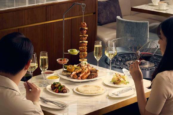 텔나루서울라운지&데크의 선셋딜라이트. [사진=호텔나루앰갤러리]