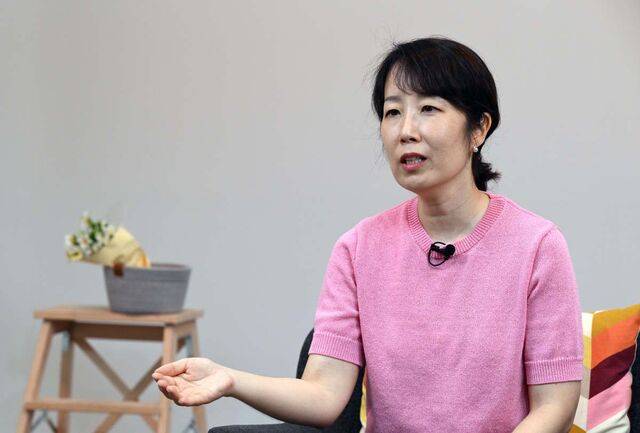 권정민 서울교대 유아특수교육과 교수는 “부모가 먼저 자기 생각을 정리하고, 그 성찰의 과정을 자녀와 나누는 것이 중요하다”고 말한다. 김지훈 기자