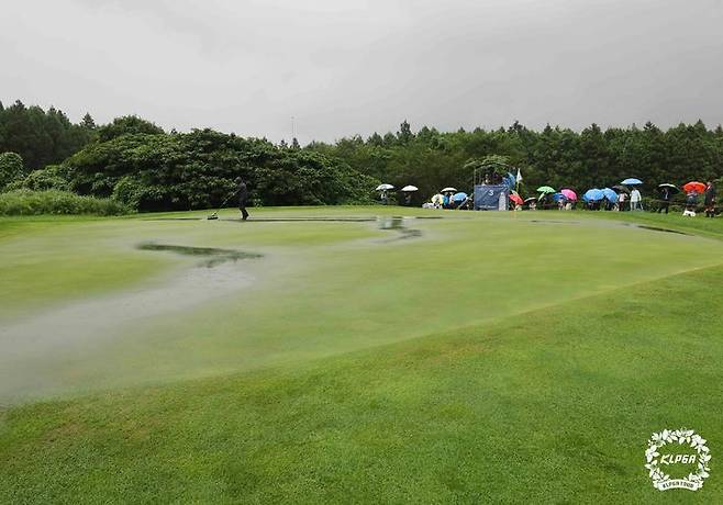 강우로 일시 중단된 한국여자프로골프(KLPGA) 투어 제주 삼다수 마스터스 3라운드. 2025.08.09. (사진=KLPGA 제공)  *재판매 및 DB 금지