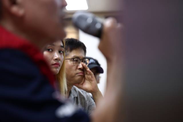 ▲지난해 7월 18일 오후 서울 민주노총에서 열린 '고용허가제 20년, 무권리 강제노동, 차별과 착취 피해 이주노동자 증언대회'에서 참석자들이 발언을 듣고 있다. ⓒ연합뉴스