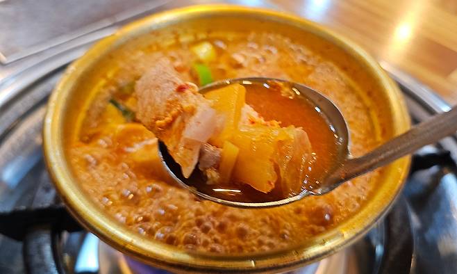 돼지비계찌개