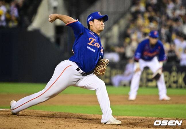 8일 LG전에 등판한 정우주.