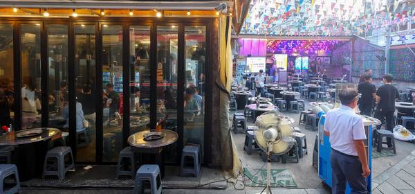 서울 시내에서 옥외 영업을 하는 한 식당의 모습. 사진은 기사 내용과 관련 없음. 2025.7.7 /연합뉴스