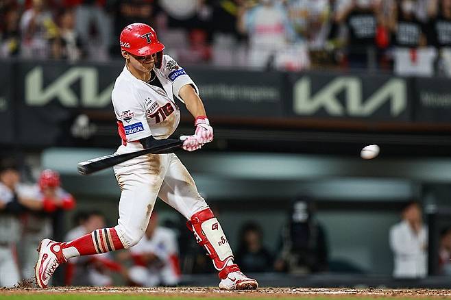 프로야구 KIA타이거즈의 김도영이 허벅지부상으로 전력에서 이탈했다. KIA구단 제공.