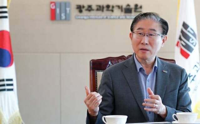 임기철 GIST 총장이 임기 2년을 맞아 지디넷코리아와 인터뷰했다.
