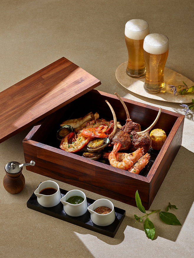 Promotional image for "Surf & Turf" unlimited draft beer promotion (Josun Hotels & Resorts)