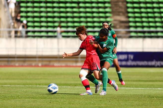 [서울=뉴시스] 여자 U-19 대표팀의 이하은. (사진=라오스축구협회 제공) *재판매 및 DB 금지